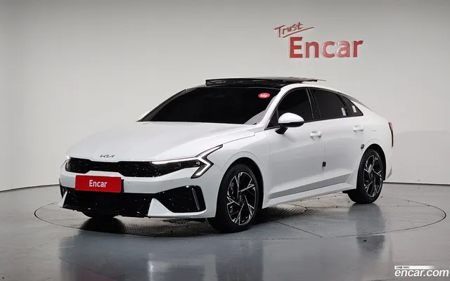 Kia K5 Hybrid — миниатюра 1