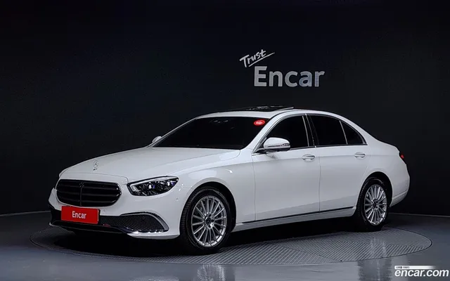 Mercedes-Benz E-Class (W213) E250 — миниатюра 1