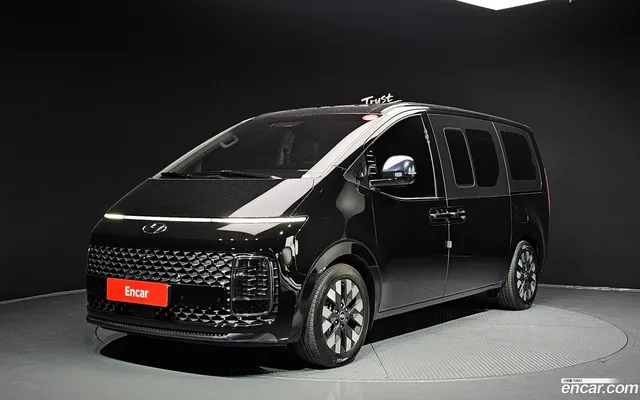 Hyundai Staria 4WD 9 — миниатюра 1