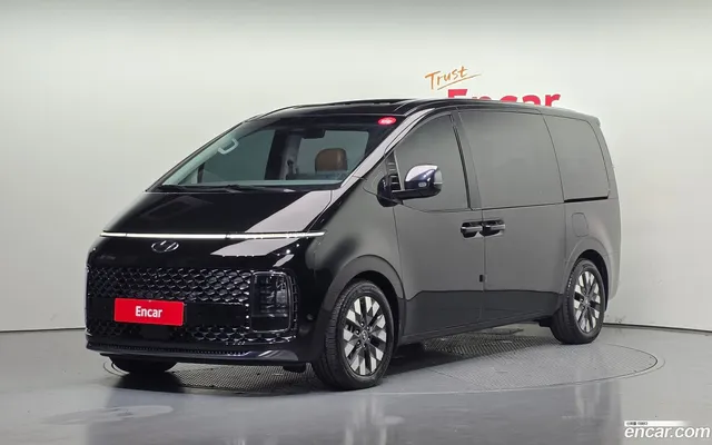 Hyundai Staria 4WD 7 — миниатюра 1