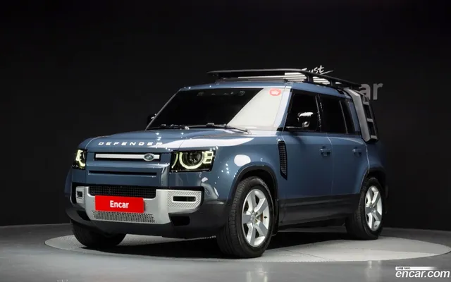 Land Rover (L663) 110 D300 HSE — миниатюра 1