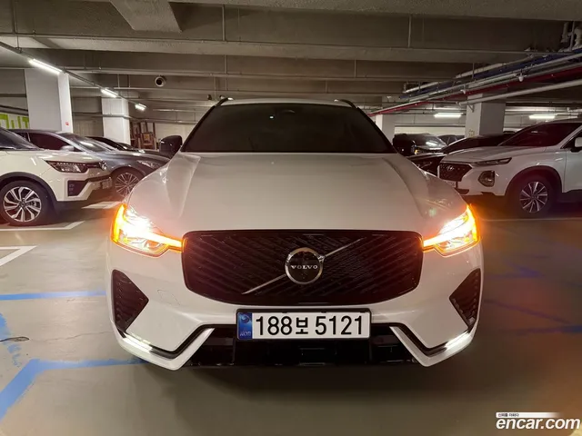 Volvo XC60 B5 — миниатюра 1