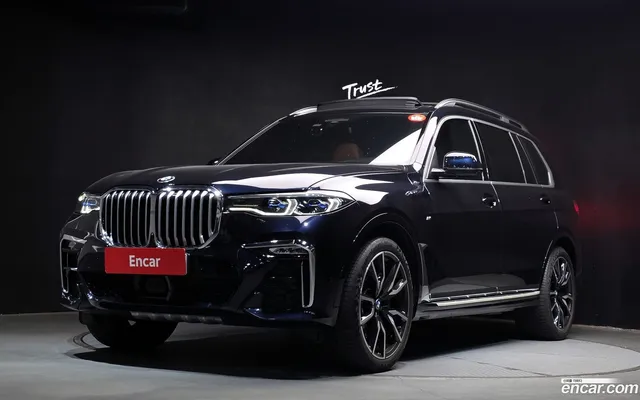 BMW X7 (G07) xDrive 40i M 6 — миниатюра 1