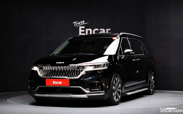 Kia Carnival 7 — миниатюра 1
