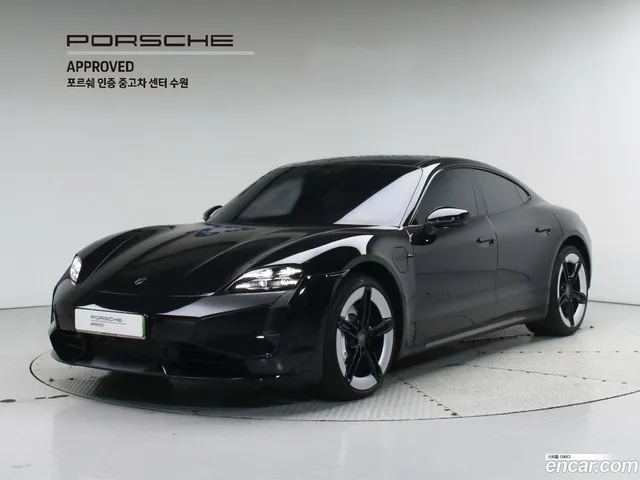 Porsche Taycan — миниатюра 1