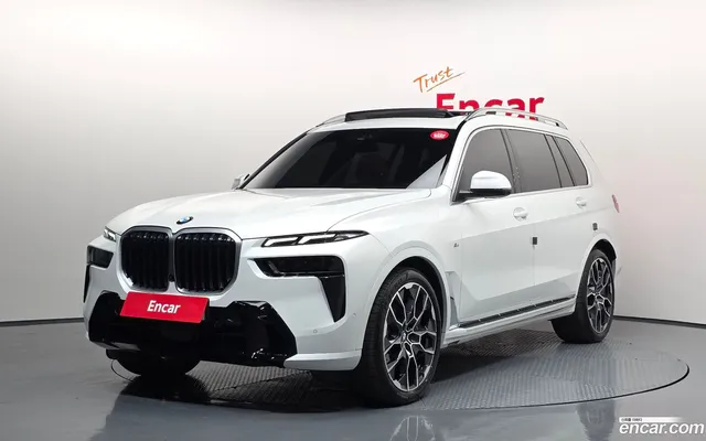 BMW X7 (G07) xDrive 40i M 6 — миниатюра 1
