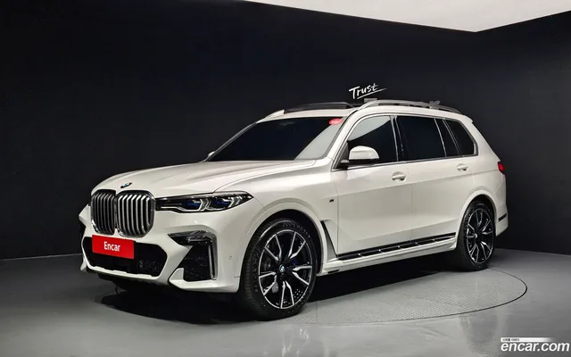 BMW X7 (G07) xDrive 40i M 6 — миниатюра 1