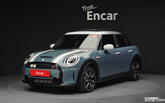 MINI Cooper S 5 — миниатюра 1