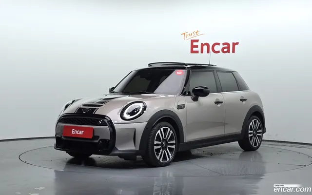 MINI Cooper S 5 — миниатюра 1