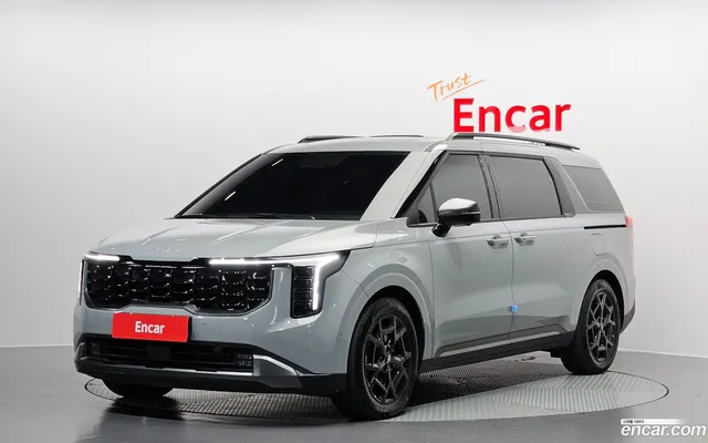 Kia Carnival 7 — миниатюра 1