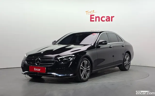 Mercedes-Benz E-Class (W213) E250 — миниатюра 1