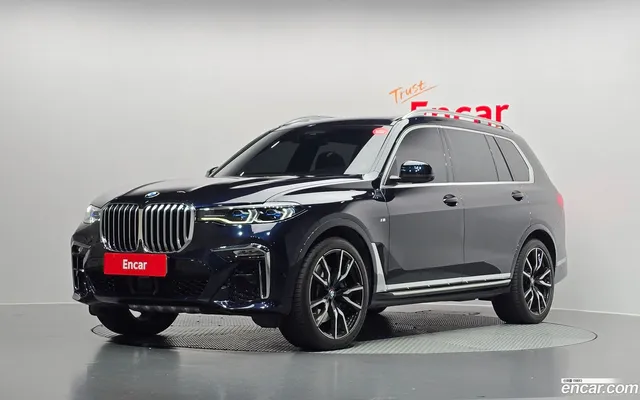 BMW X7 (G07) xDrive 40i M 6 — миниатюра 1