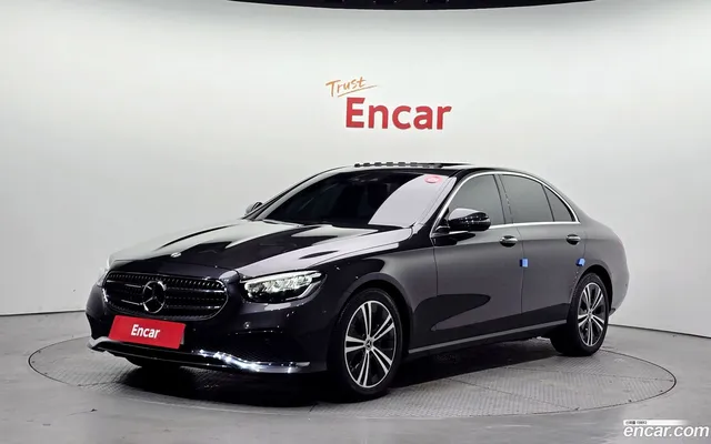 Mercedes-Benz E-Class (W213) E250 — миниатюра 1