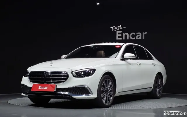 Mercedes-Benz E-Class (W213) E350 4MATIC — миниатюра 1