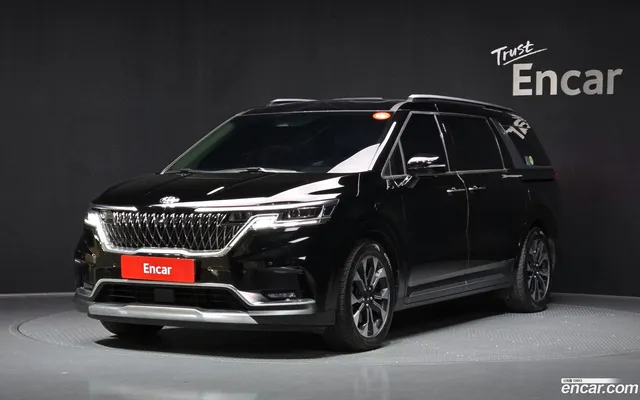 Kia Carnival 7 — миниатюра 1