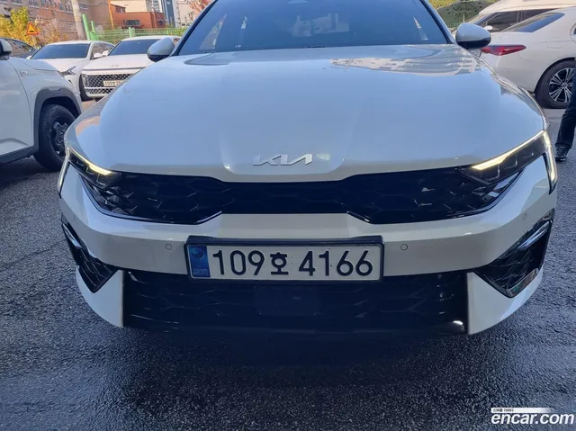 Kia K5 3 2.0 LPi() — миниатюра 1