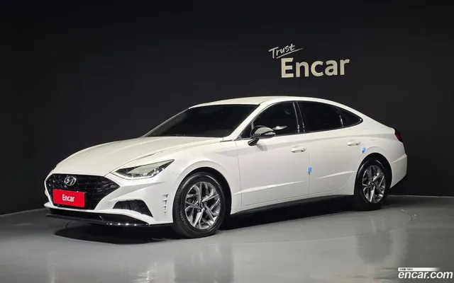 Hyundai Sonata (DN8) 2.0 — миниатюра 1