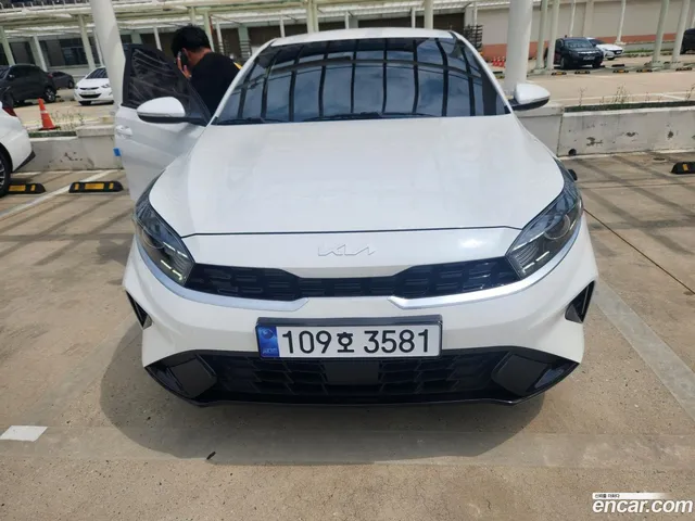 Kia K3 1.6 — миниатюра 1