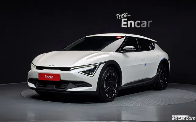 Kia EV6 2WD — миниатюра 1