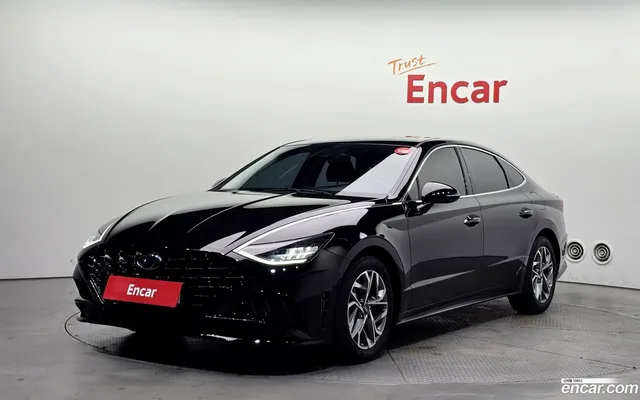 Hyundai Sonata (DN8) 2.0 — миниатюра 1