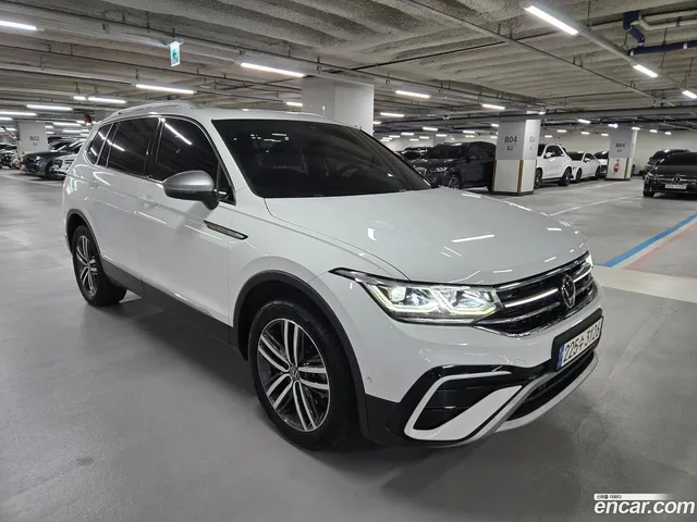 Volkswagen Tiguan Allspace 2.0 TSI — миниатюра 1