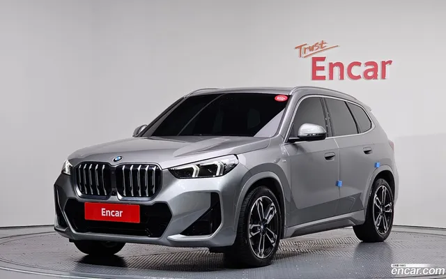 BMW X1 (U11) xDrive 20i M — миниатюра 1