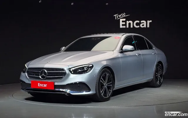 Mercedes-Benz E-Class (W213) E250 — миниатюра 1