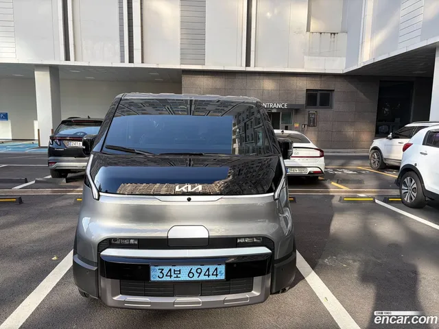 Kia PV5 — миниатюра 1