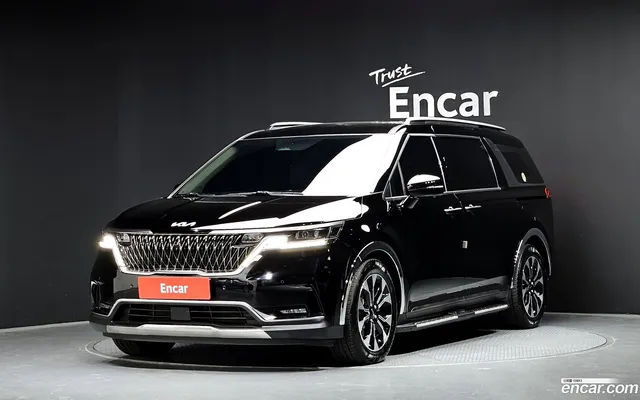 Kia Carnival 7 — миниатюра 1