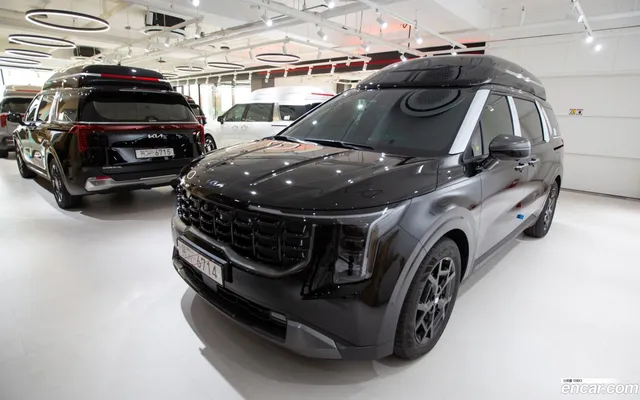 Kia Carnival 9 () — миниатюра 1