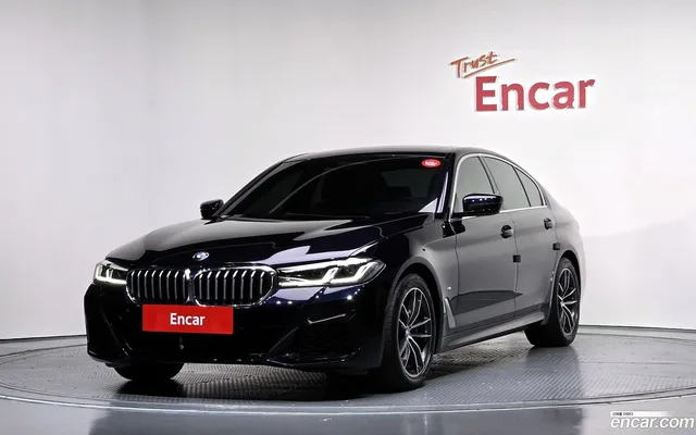 BMW 5 Series (G30) 523d M — миниатюра 1