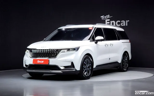 Kia Carnival 9 — миниатюра 1