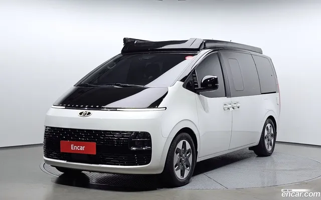 Hyundai Staria 4WD — миниатюра 1