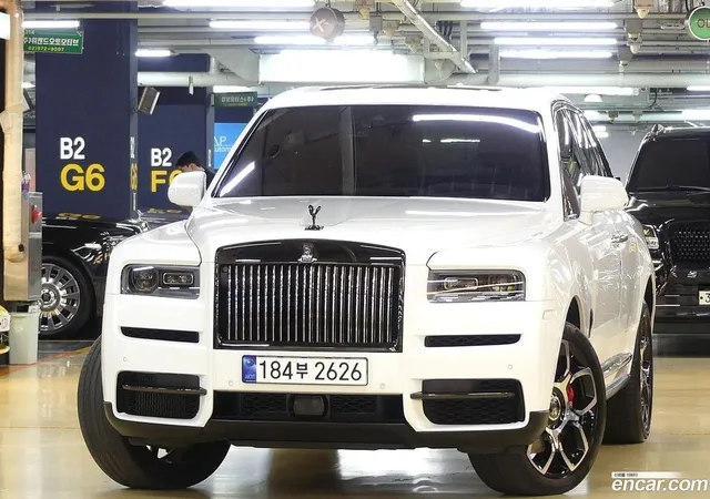Rolls-Royce Cullinan 6.7 V12 — миниатюра 1