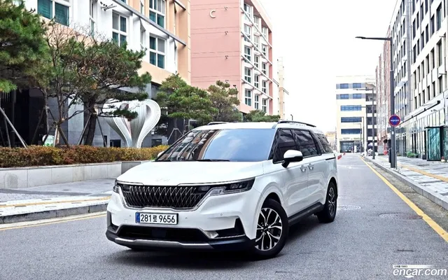 Kia Carnival 9 — миниатюра 1