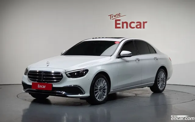 Mercedes-Benz E-Class (W213) E250 — миниатюра 1