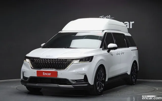 Kia Carnival 9 () — миниатюра 1