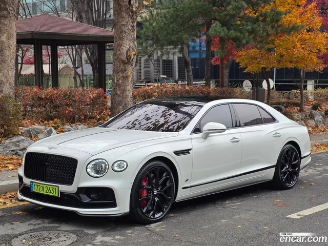 Bentley Flying Spur 4.0 S — миниатюра 1