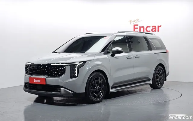 Kia Carnival 7 — миниатюра 1