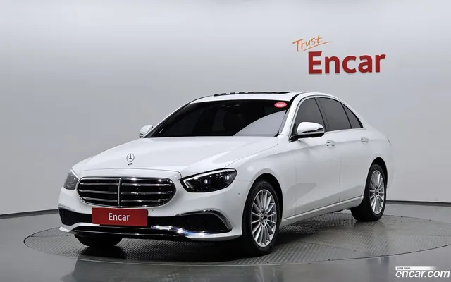 Mercedes-Benz E-Class (W213) E250 — миниатюра 1
