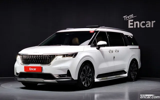 Kia Carnival 7 — миниатюра 1