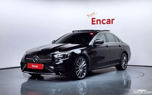 Mercedes-Benz E-Class (W213) E350 4MATIC AMG Line — миниатюра 1