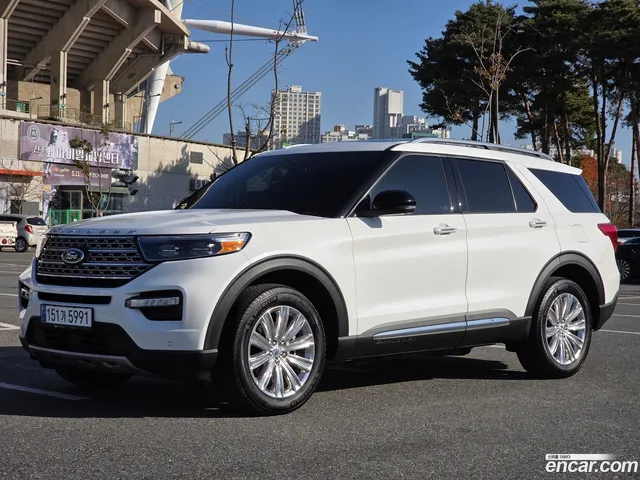 Ford Explorer 2.3 4WD — миниатюра 1