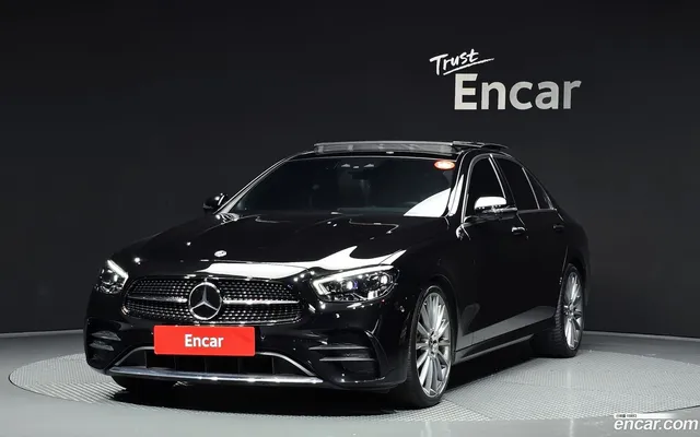 Mercedes-Benz E-Class (W213) E350 4MATIC AMG Line — миниатюра 1