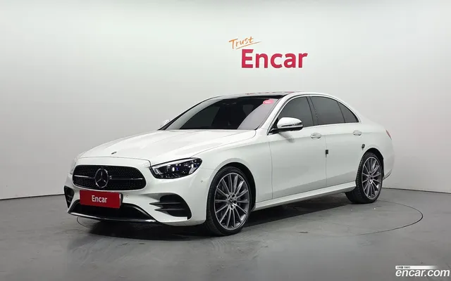 Mercedes-Benz E-Class (W213) E350 4MATIC AMG Line — миниатюра 1