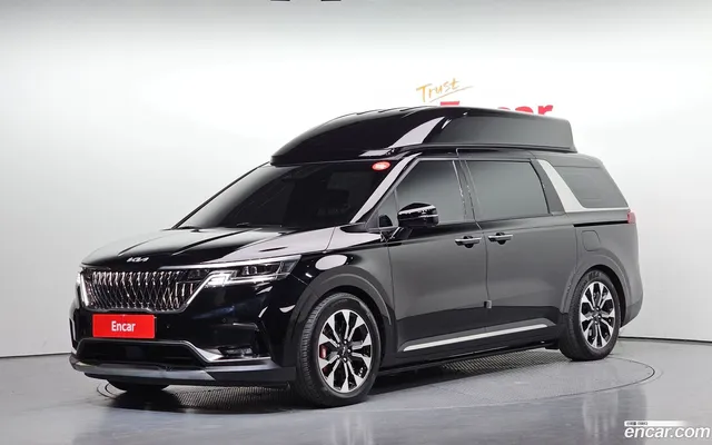 Kia Carnival 9 () — миниатюра 1