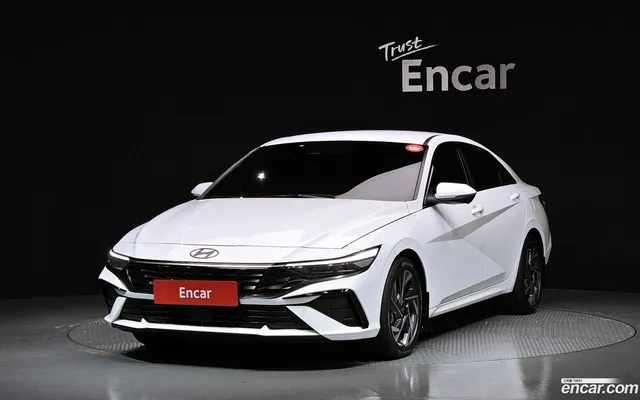 Hyundai Avante CN7 Hybrid — миниатюра 1