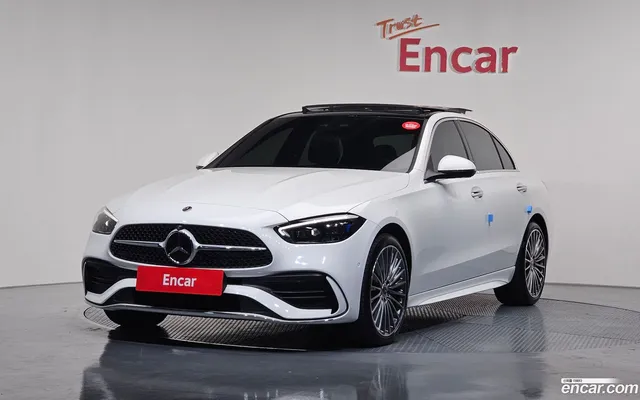 Mercedes-Benz C-Class (W206) C300 AMG Line — миниатюра 1