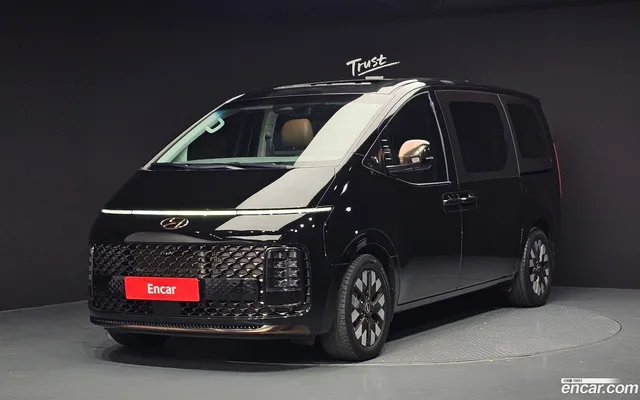 Hyundai Staria 4WD 7 — миниатюра 1