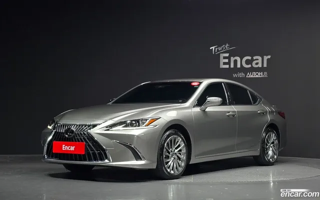 Lexus ES 300h — миниатюра 1